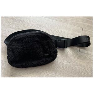 Lole Black Furry Fanny Pack